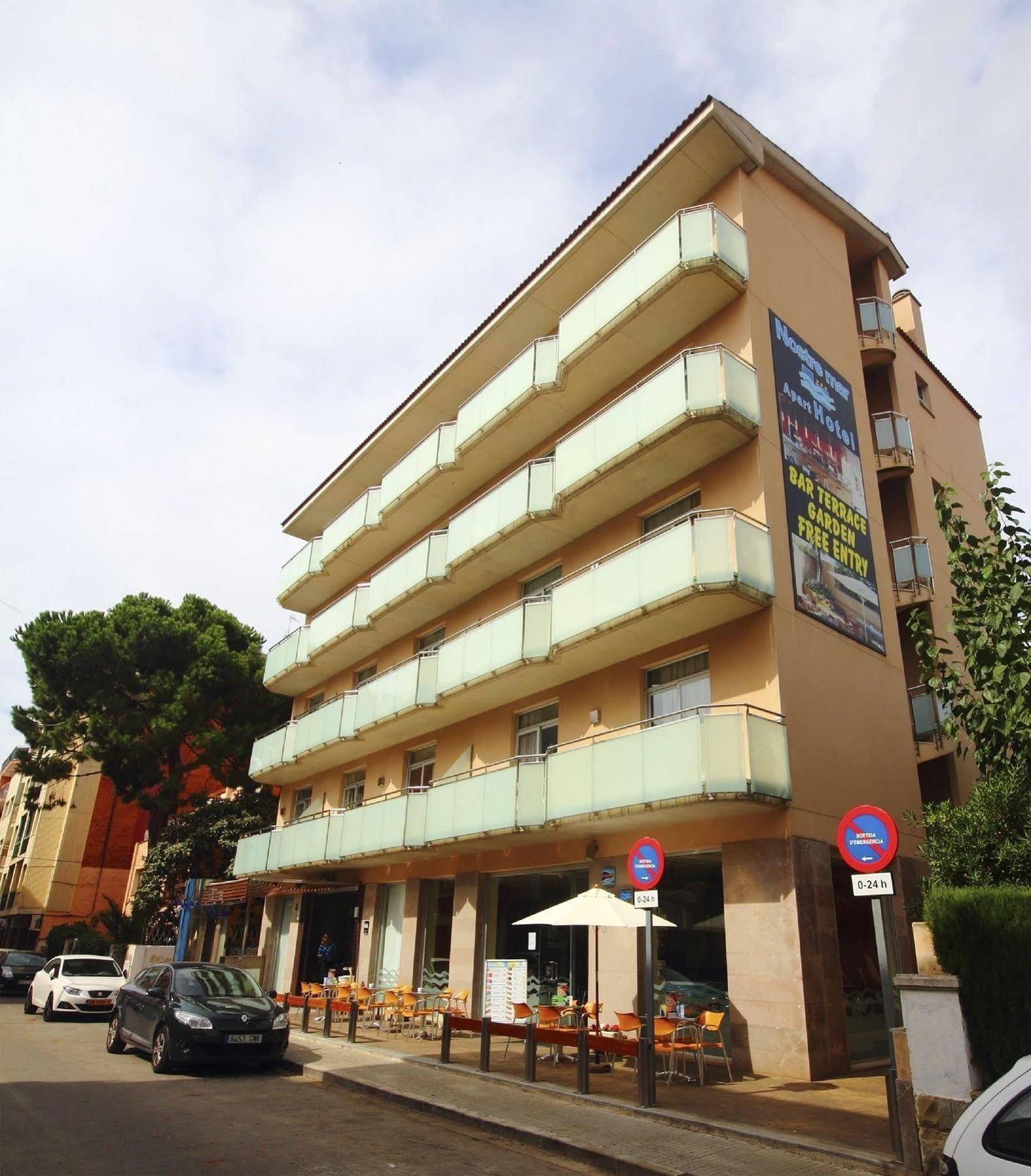 Aqua Hotel Nostre Mar Apartments Pineda de Mar Exteriér fotografie